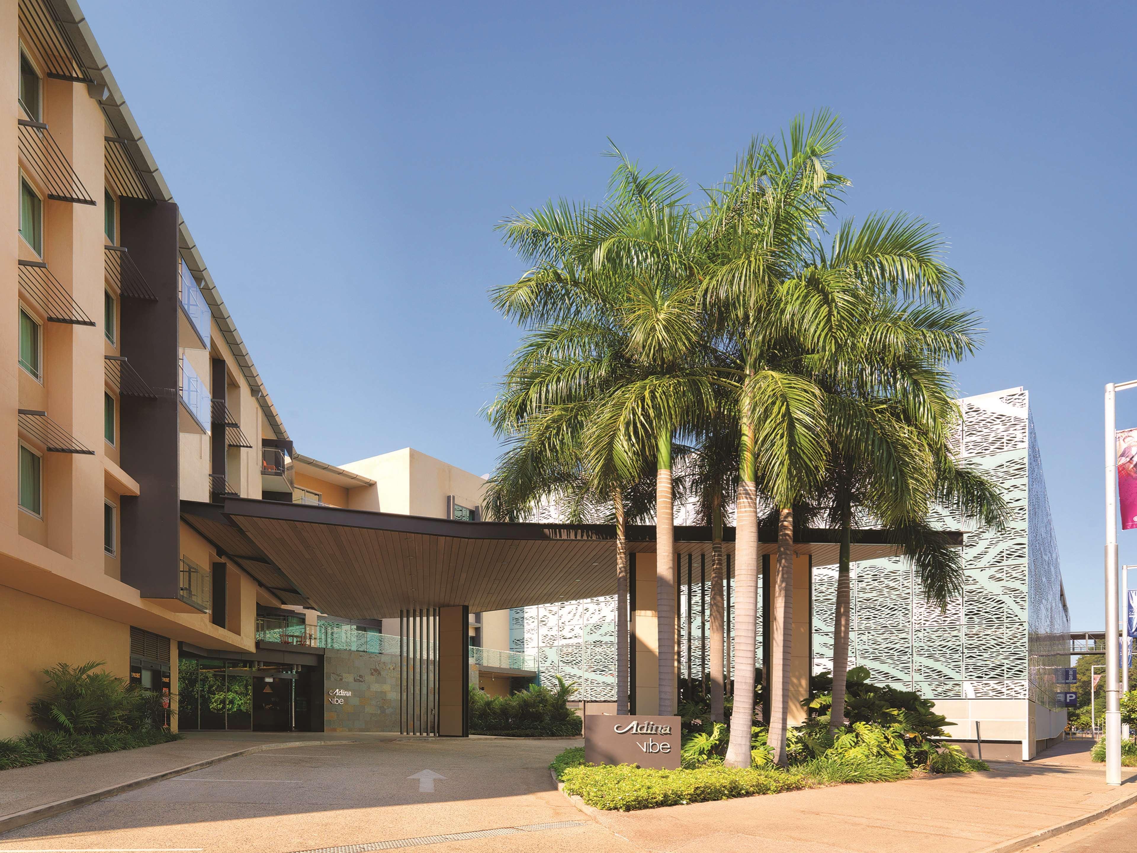Adina Waterfront 4*