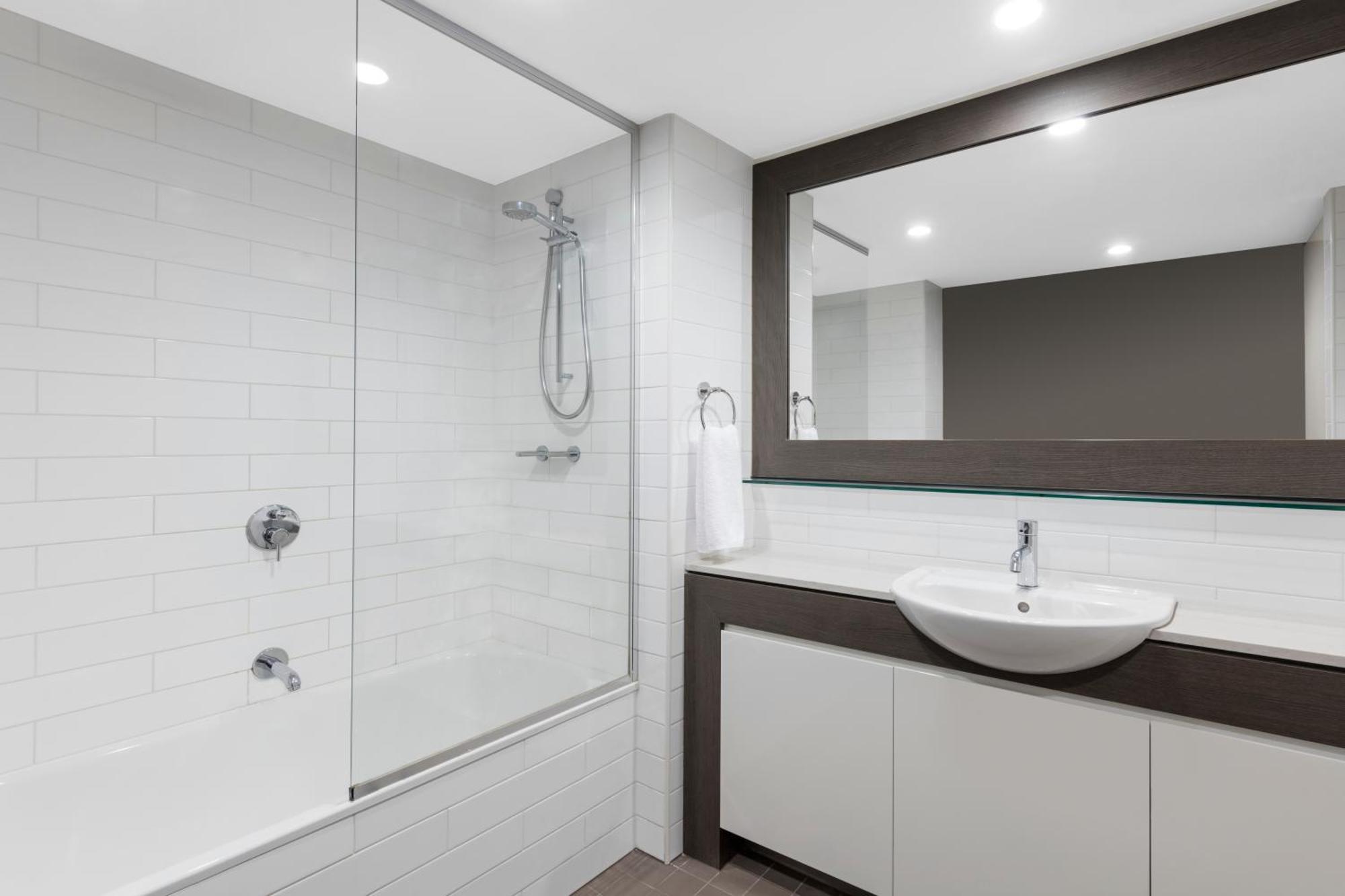 Aparthotel Adina Waterfront