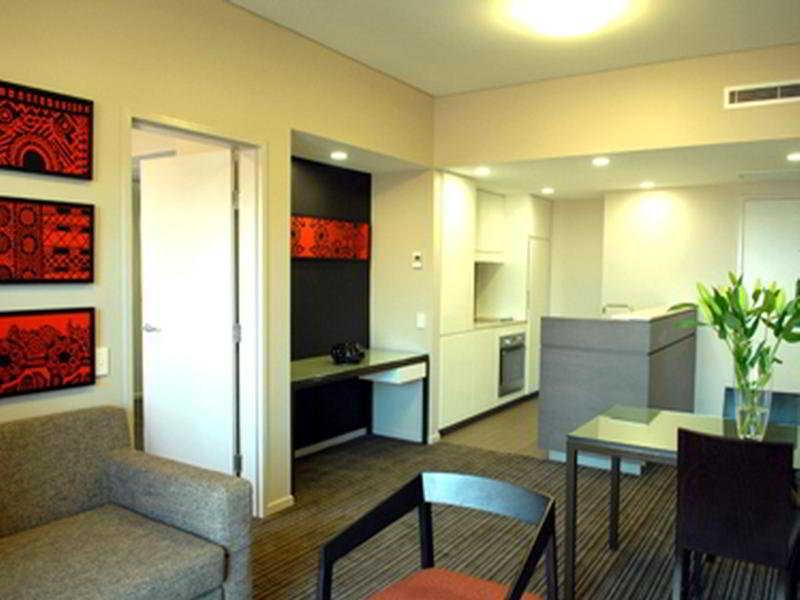 Adina Waterfront 4* Darwin