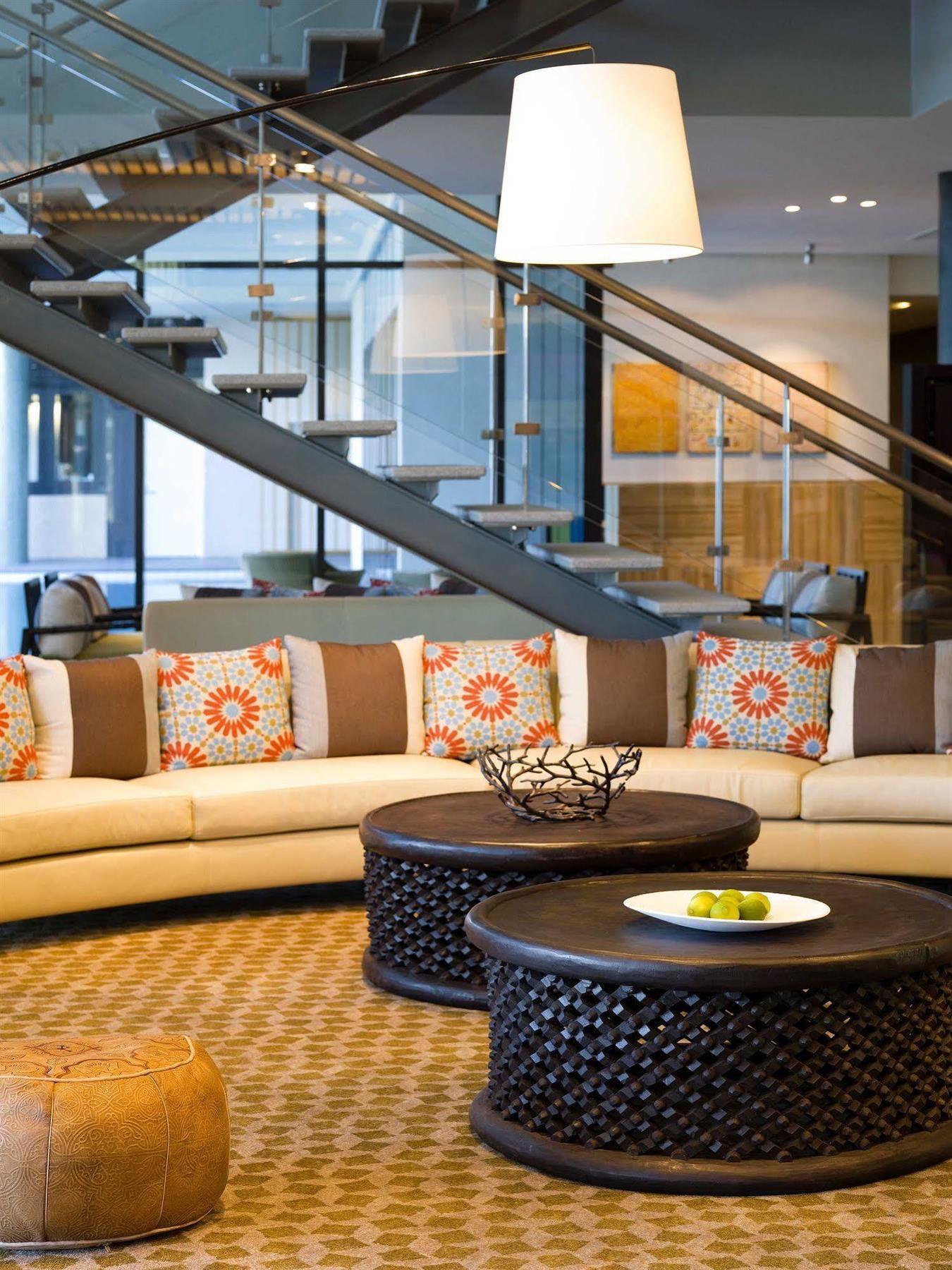 Adina Waterfront Aparthotel