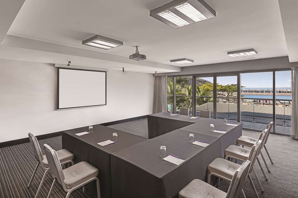 Aparthotel Adina Waterfront