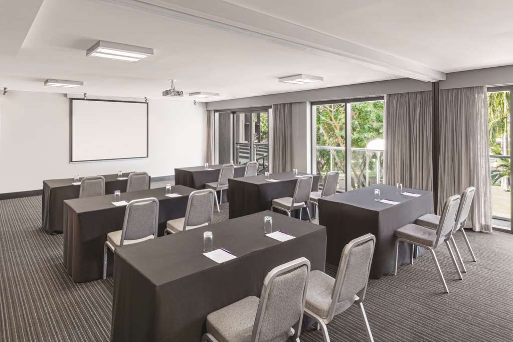 Adina Waterfront 4* Darwin