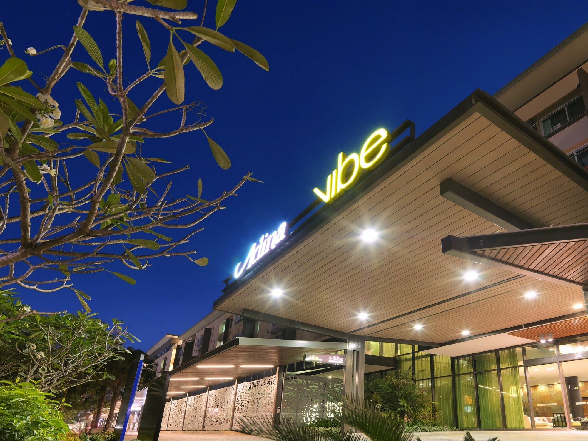 Aparthotel Adina Waterfront 4*